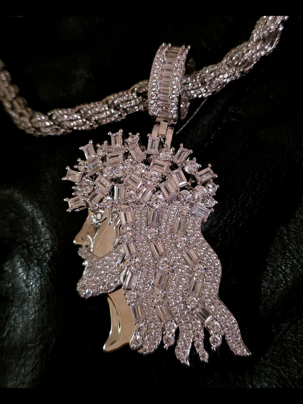 Crystal-Encrusted Lion Head Pendant Necklace - Silver Tone
